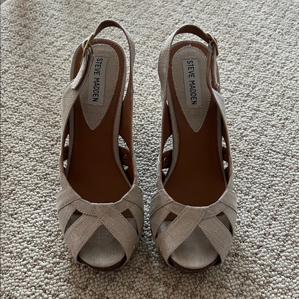 Steve Madden Women's Beige Platform Slingbacks